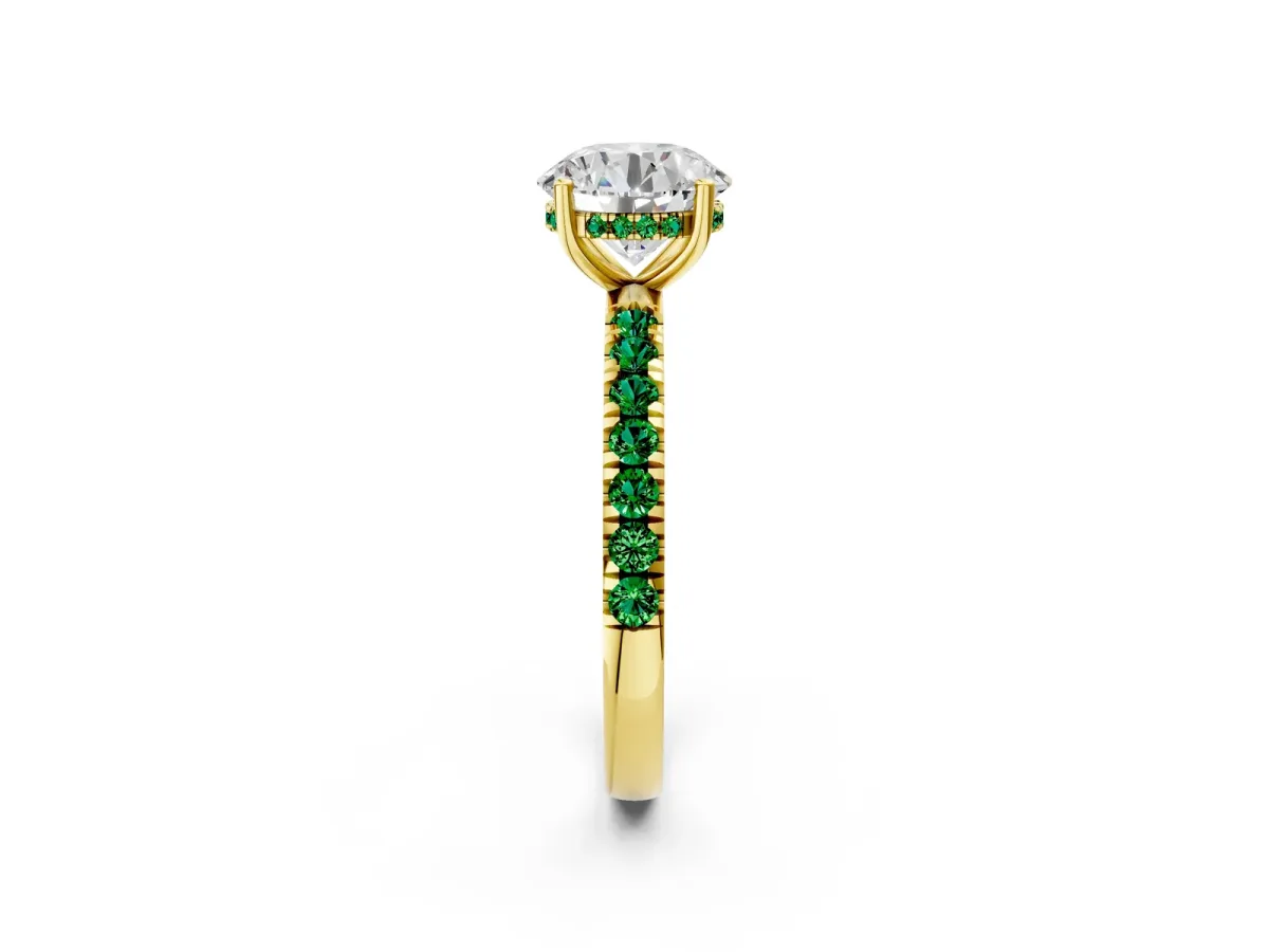 Round Cut Diamond Pave Band Solitaire Ring with Round Emerald and Prong Setting Yellow gold