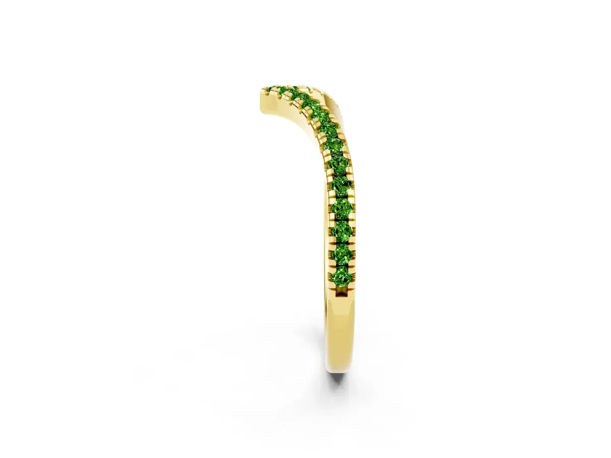 Pavé Round Peridot V-Shaped Chevron Band with Shared Prong Setting Yellow gold