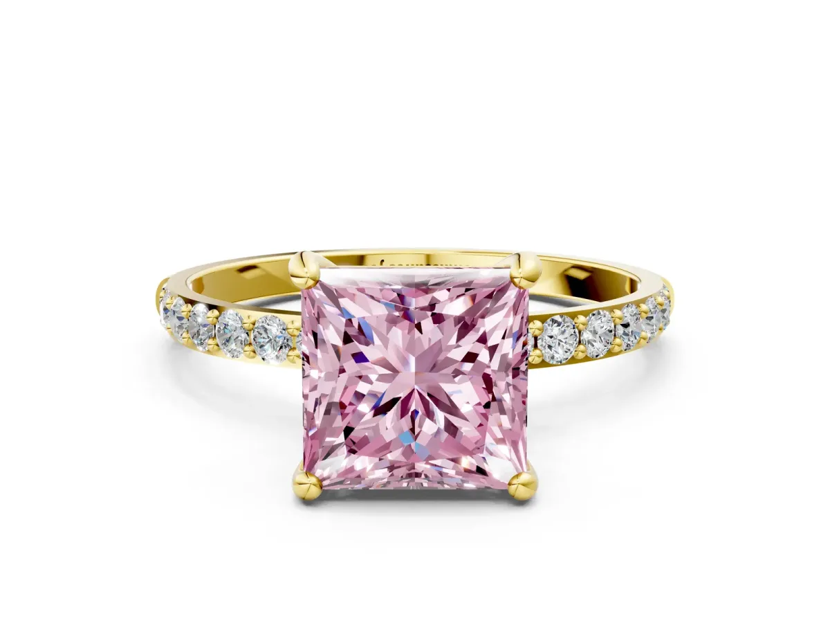 Fancy Pink Princess Cut Diamond Solitaire Ring with Round Pavé Band and Prong Setting Yellow gold