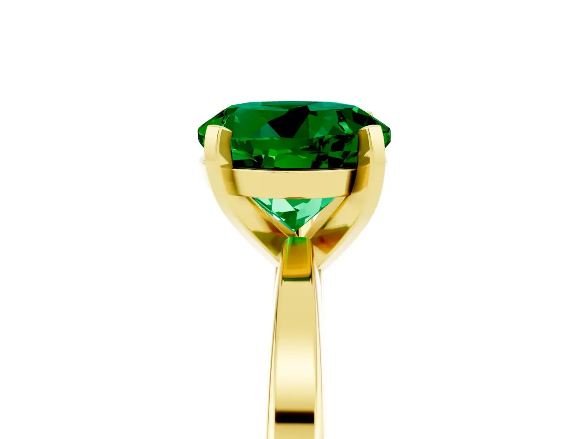 Round Cut Emerald Solitaire Engagement Ring with Classic Band and Four-Prong Setting Yellow gold