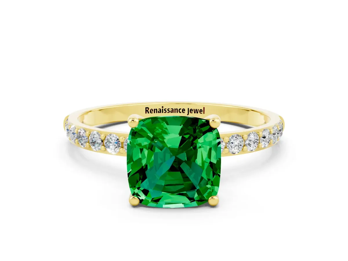Cushion Cut Emerald Solitaire Ring with Round Pavé Band and Prong Setting Yellow gold