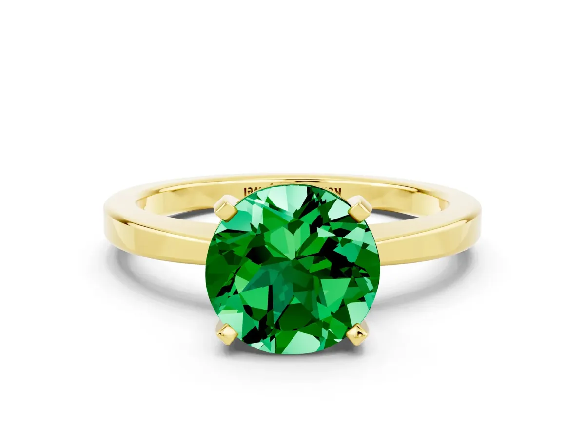 Round Cut Emerald Solitaire Engagement Ring with Classic Band and Four-Prong Setting Yellow gold