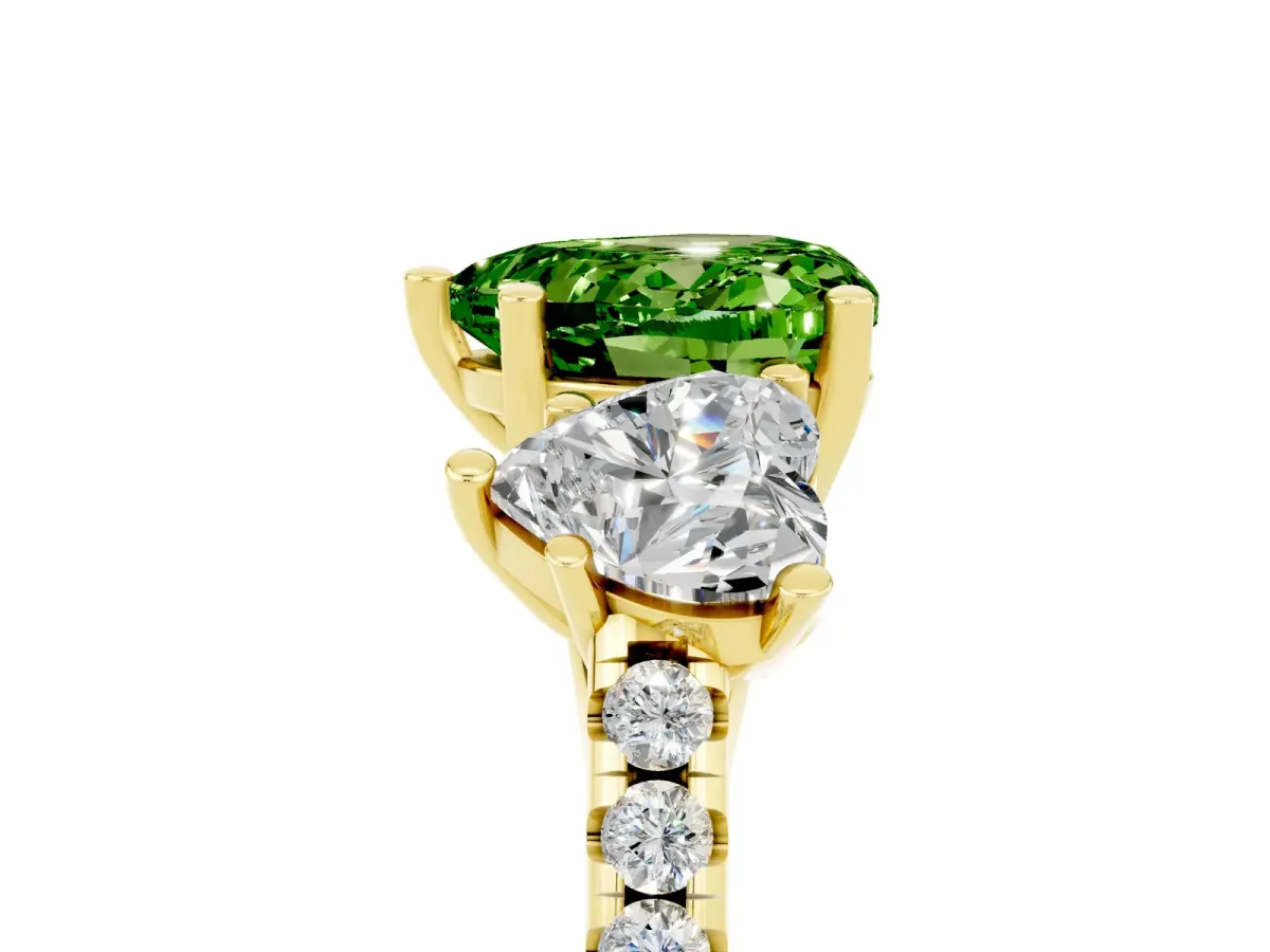 Three-Stone Heart Cut Peridot Ring with Round Pavé Band and Prong Setting Yellow gold