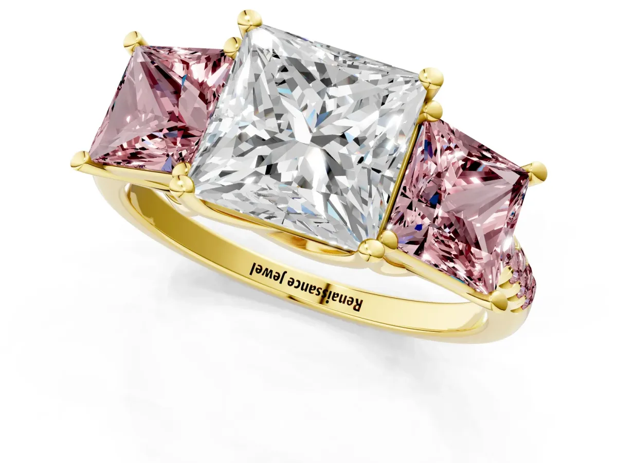 Three-Stone Princess Cut Diamond Ring with Round Morganite Pavé Band and Prong Setting Yellow gold