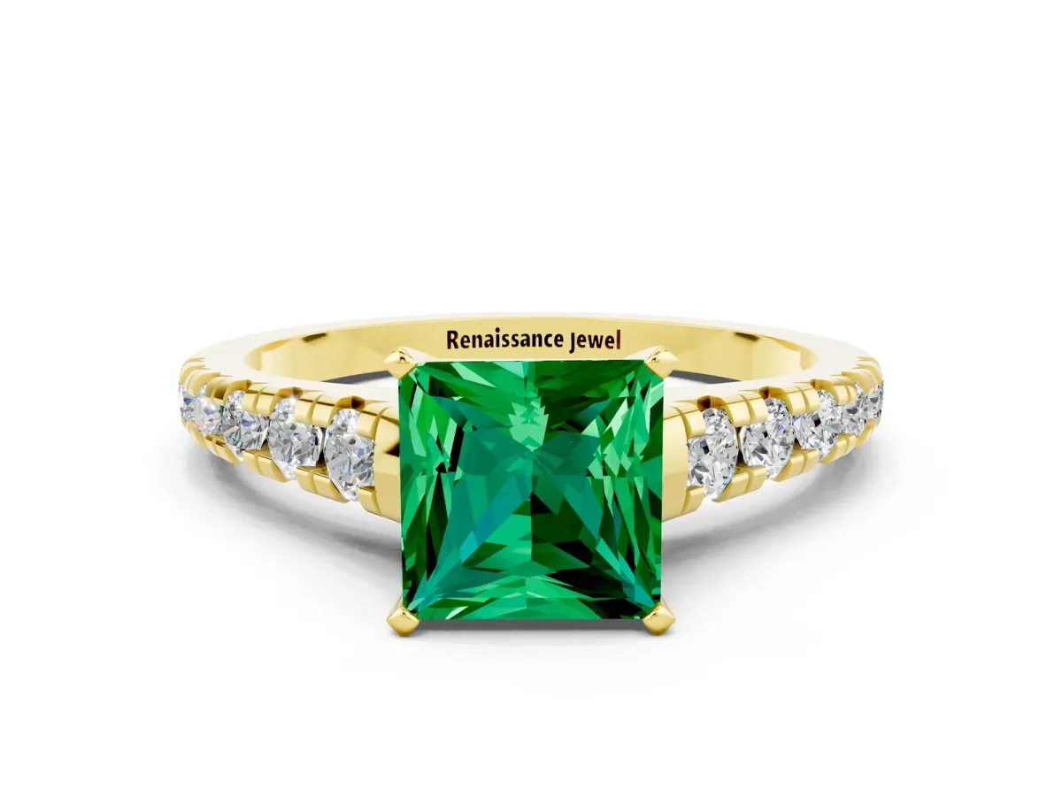 Princess Cut Emerald Cathedral Solitaire Ring with Round Pavé Band Yellow gold