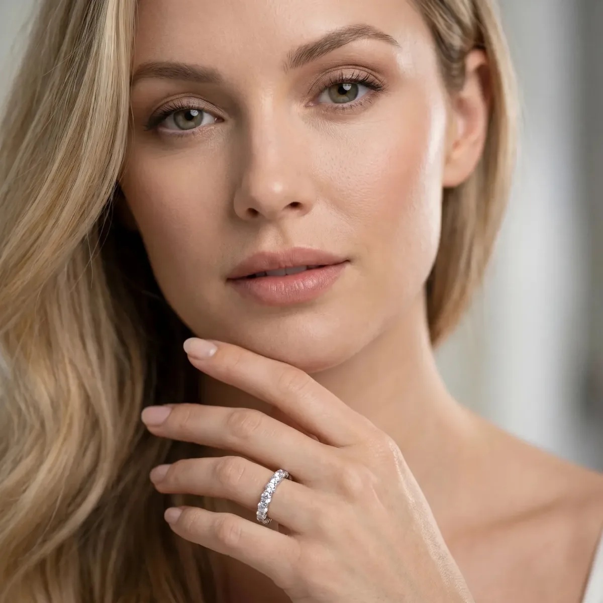 Round Diamond Eternity Band with Pavé Setting and Shared Prong Platinum