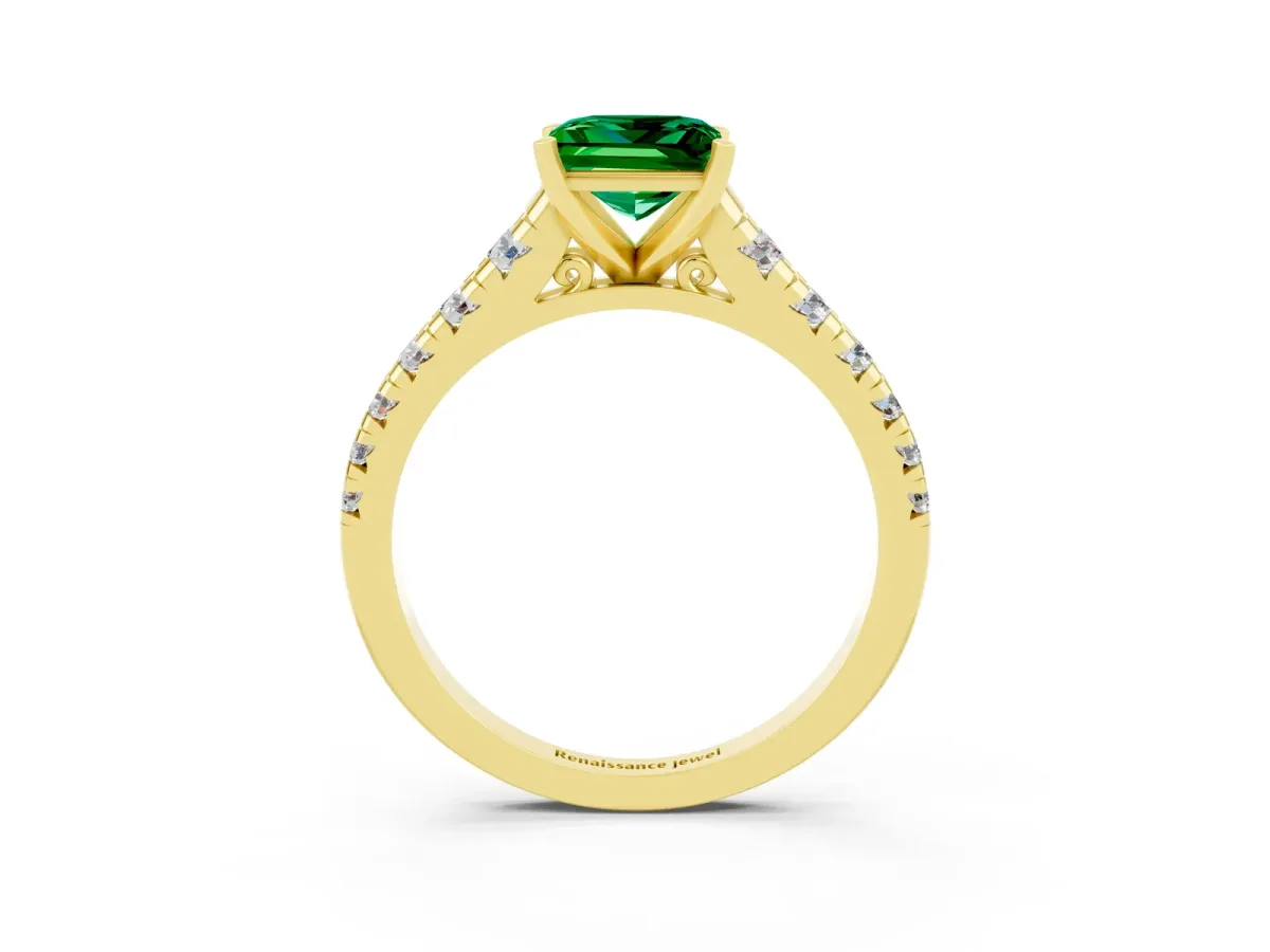 Princess Cut Emerald Cathedral Solitaire Ring with Round Pavé Band Yellow gold