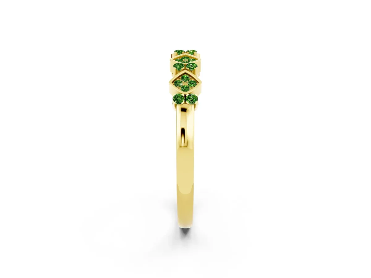 Pavé Cushion Peridot Cluster Eternity Band with Prong Setting Yellow gold