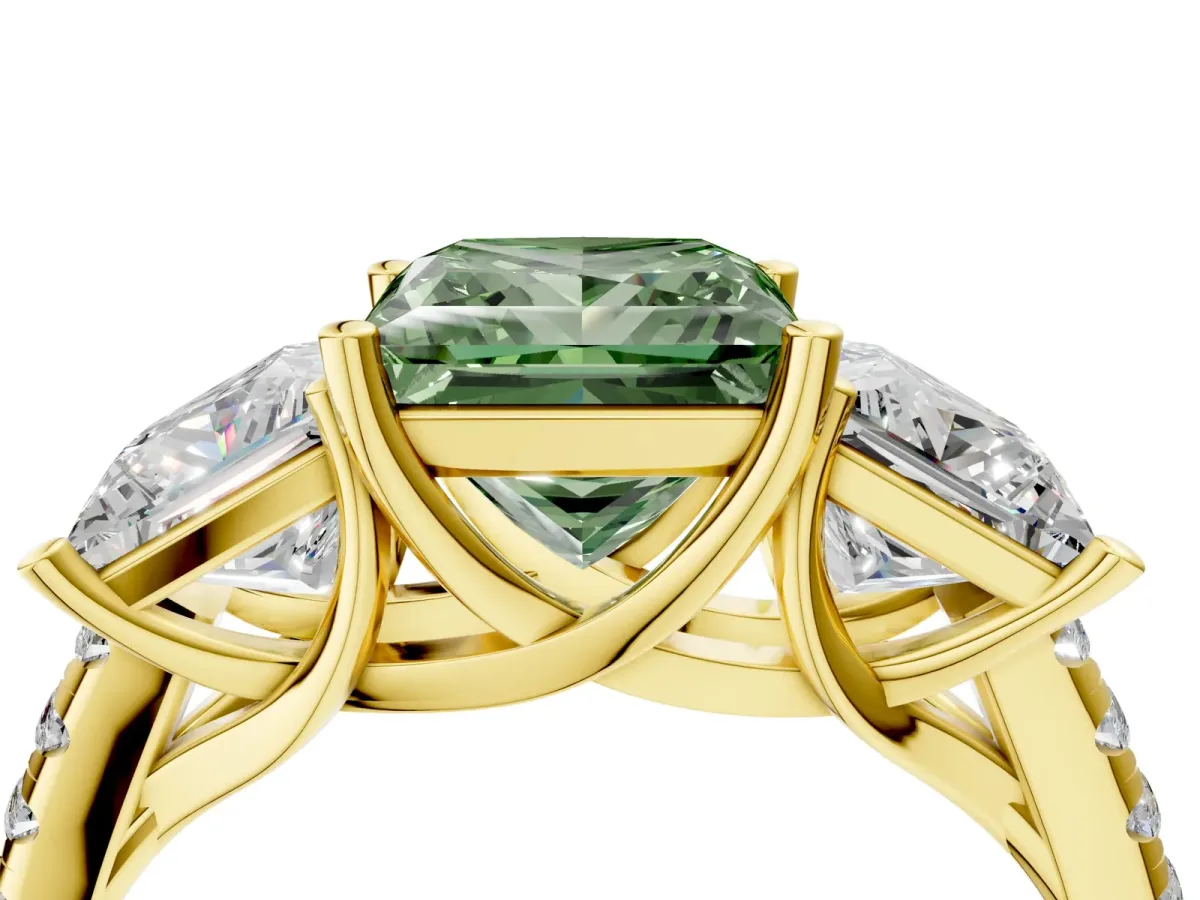 Fancy Green Three-Stone Princess Cut Diamond Ring with Round Pavé Band and Prong Setting Yellow gold