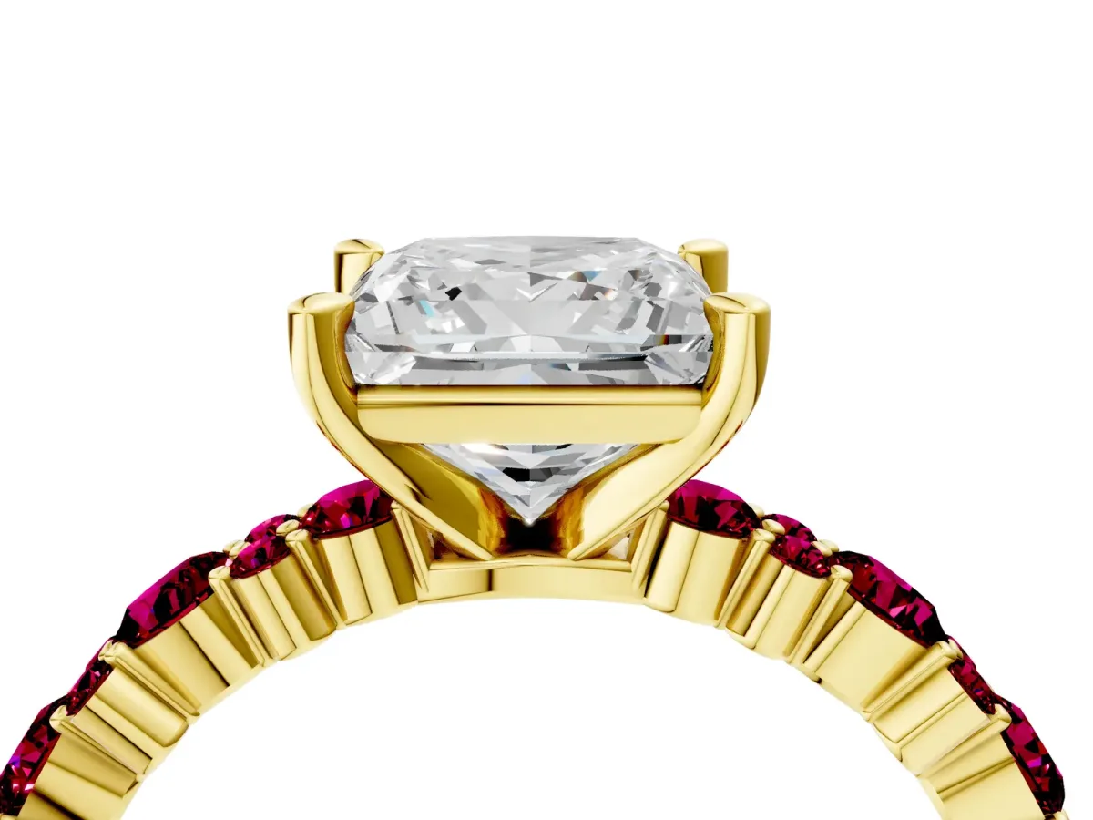 Princess Cut Diamond Side Stone Solitaire Ring with Round Garnet and Four-Prong Setting Yellow gold
