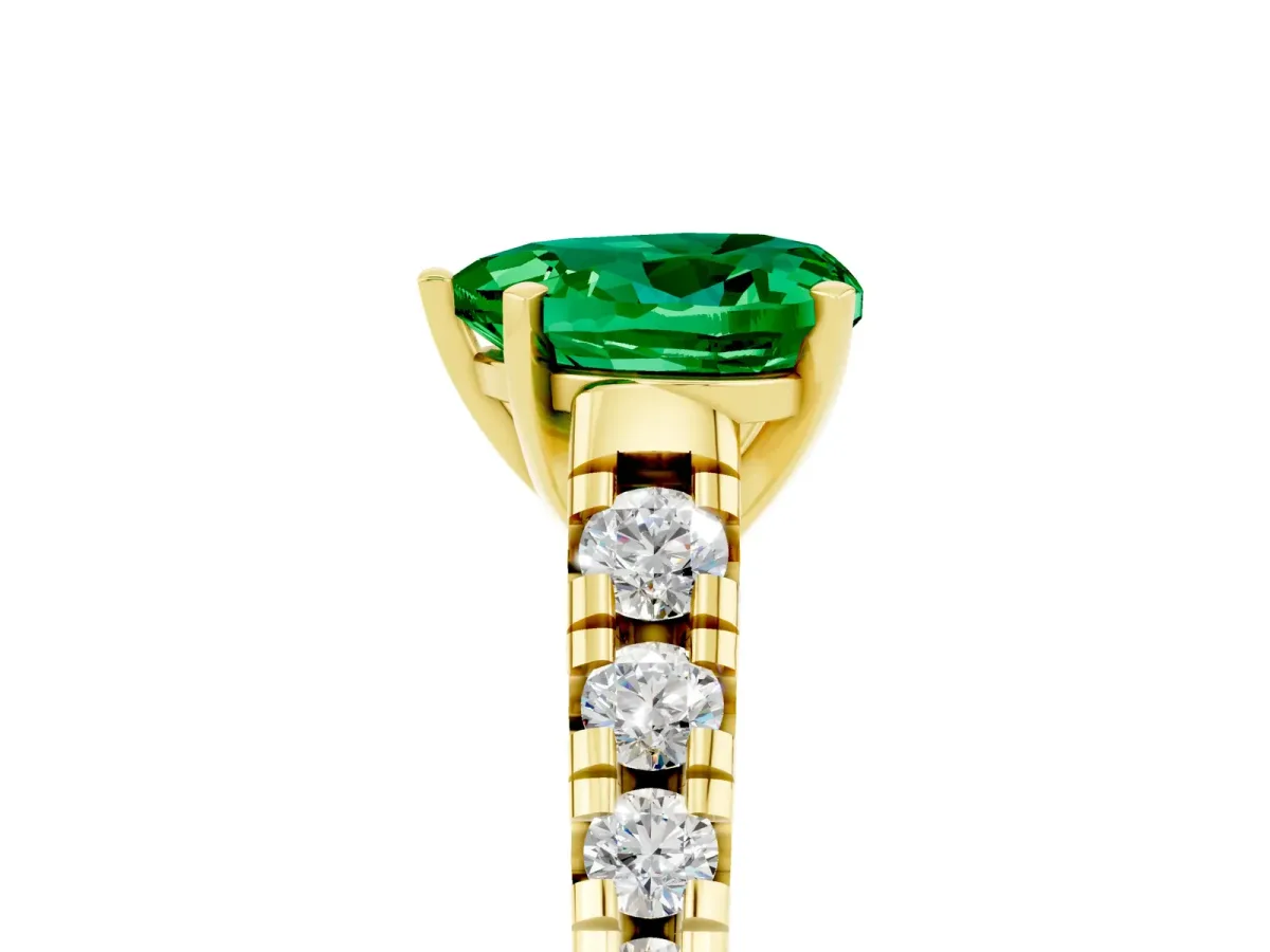 Heart Cut Emerald Cathedral Solitaire Ring with Round Pavé Band Yellow gold