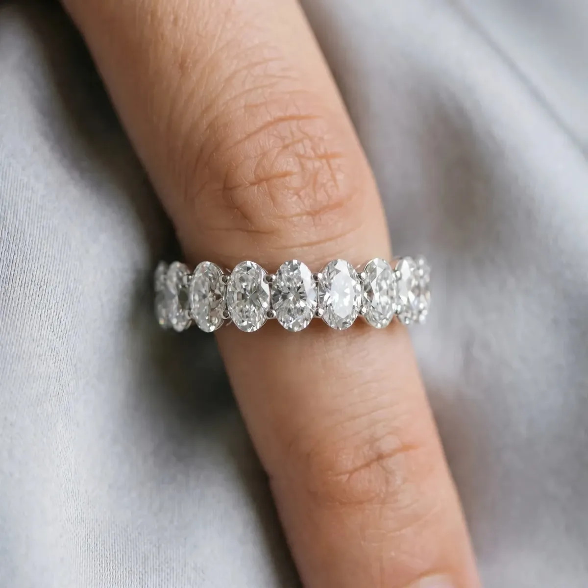 Oval Diamond Prong-Set Eternity Band White gold