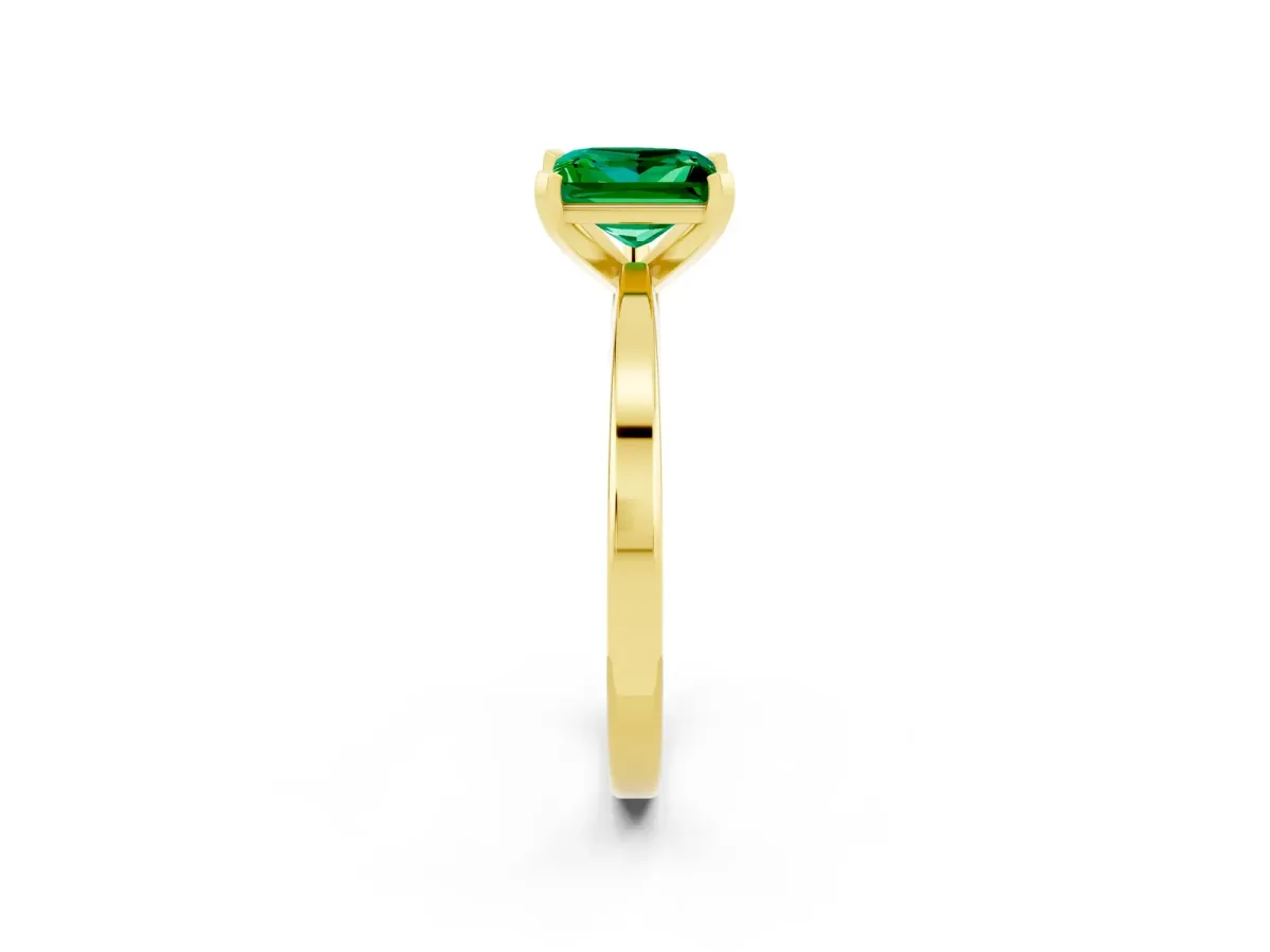 Princess Cut Emerald Solitaire Engagement Ring with Classic Band and Four-Prong Setting Yellow gold