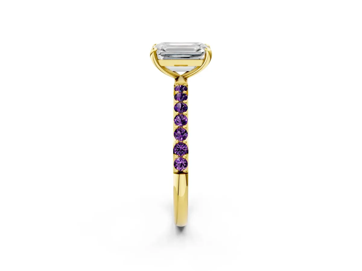 Emerald Cut Diamond Solitaire Ring with Round Amethyst Pavé Band and Prong Setting Yellow gold