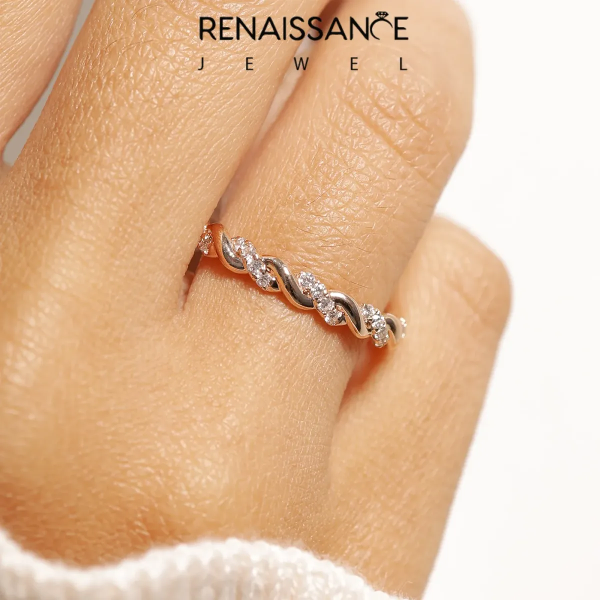 Twisted Pavé Round Diamond Eternity Band Rose gold