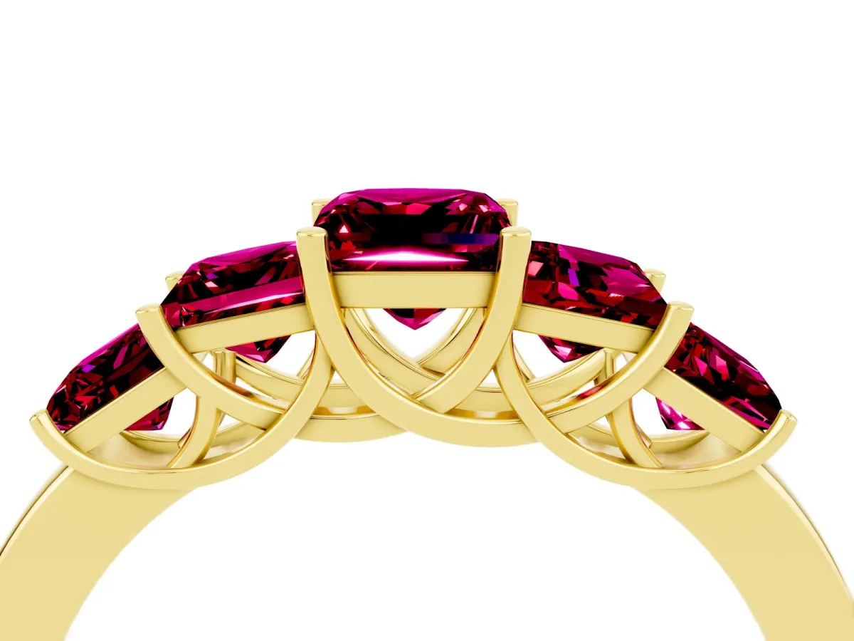 Princess Cut Five-Stone Garnet Ring with Classic Prong Setting Yellow gold