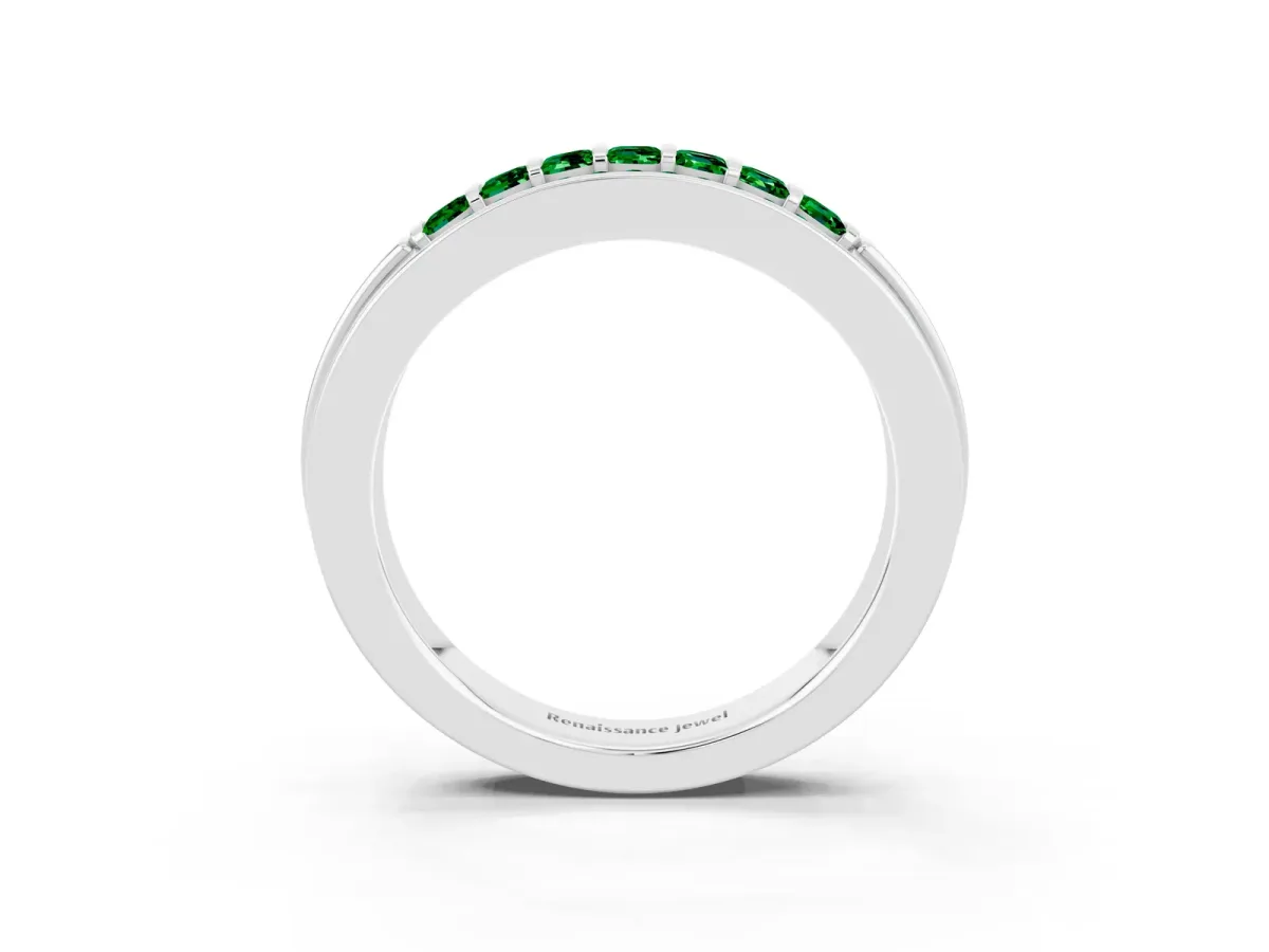 Bar-Set Princess Cut Emerald Pavé Band White gold