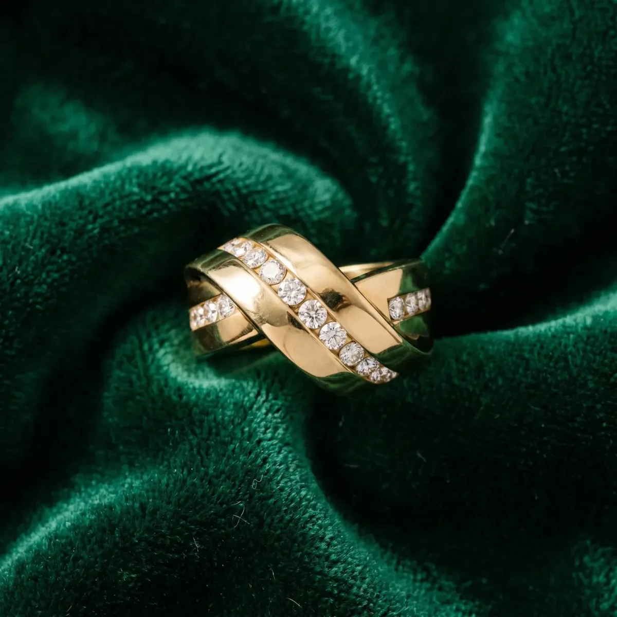 Pavé Round Diamond Crossover Band with Channel Setting Yellow gold