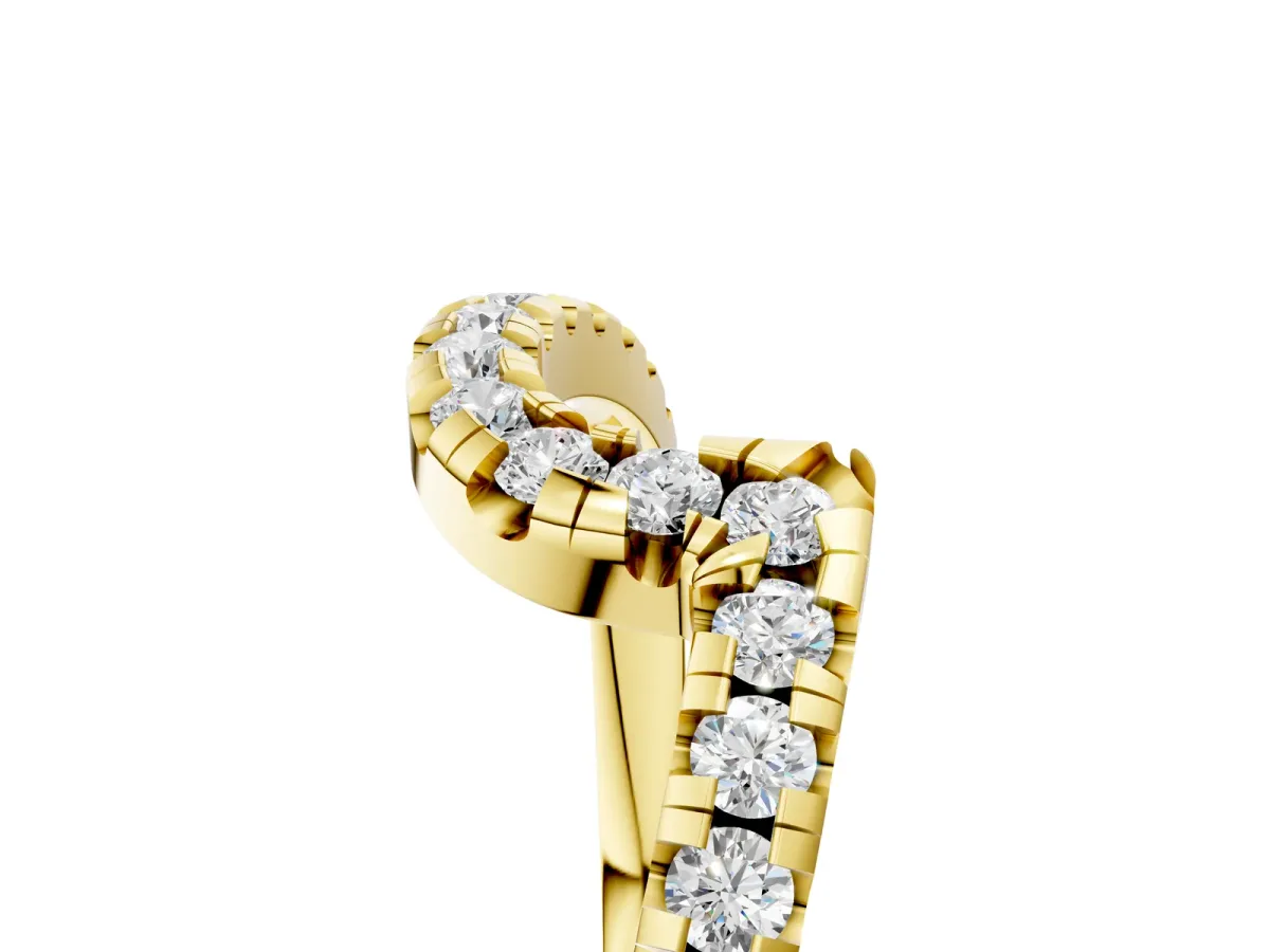 Pavé Round Diamond Chevron Band with Prong Setting Yellow gold