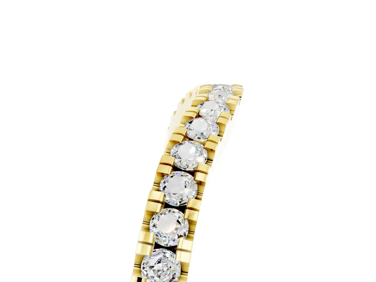 Round Moissanite Pavé Curved Band with Shared Prong Setting Yellow gold