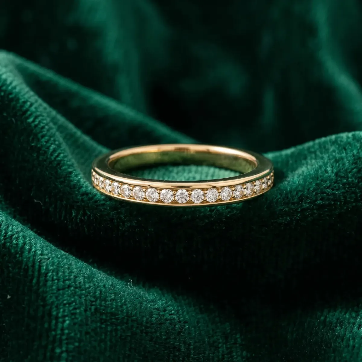 Round Diamond Pavé Set Eternity Band with Channel Setting Yellow gold