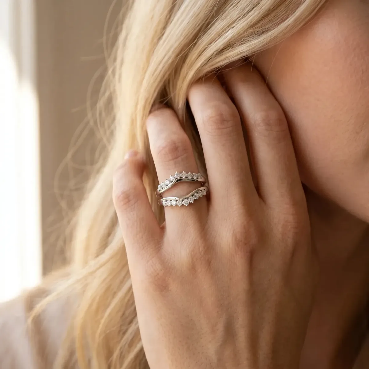 Round Diamond Chevron Contour Band with Prong Setting Silver
