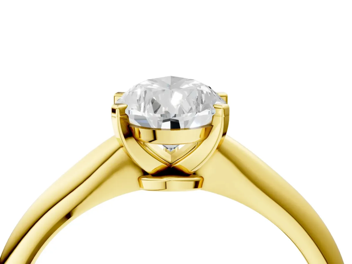 Pear Cut Diamond Solitaire Engagement Ring with Classic Band and Four-Prong Setting Yellow gold