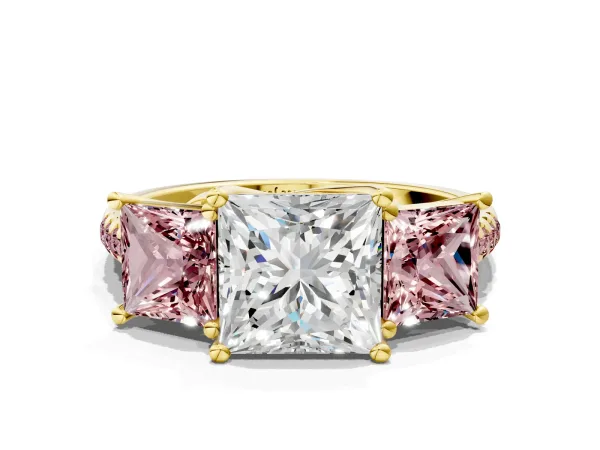 Three-Stone Princess Cut Diamond Ring with Round Morganite Pavé Band and Prong Setting Yellow gold