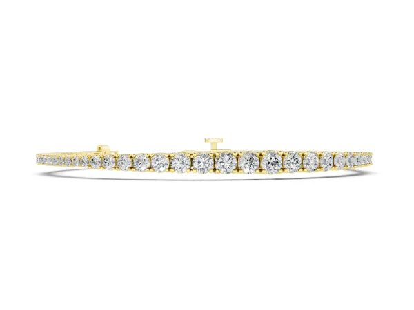 Round Diamond Tennis Bracelet with Four-Prong Setting on a White Gold Band Yellow gold