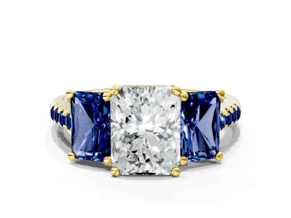 Three-Stone Radiant Cut Diamond Ring with Round Blue Sapphire Pavé Band and Prong Setting Yellow gold