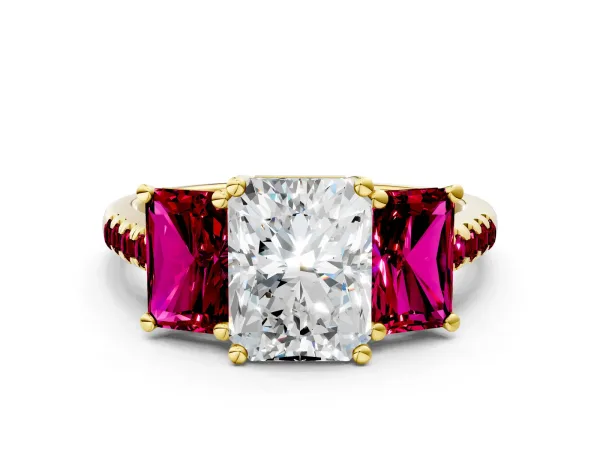 Three-Stone Radiant Cut Diamond Ring with Round Garnet Pavé Band and Prong Setting Yellow gold