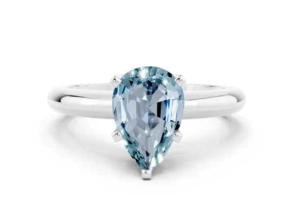 Cushion and Emerald Toi Moi Ring with Prong Setting and Plain Band Yellow gold