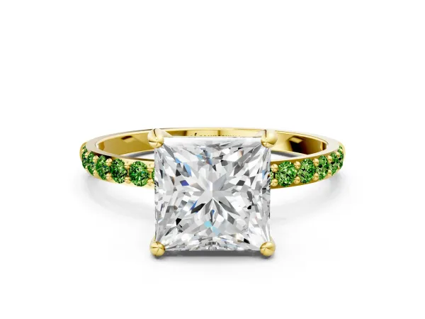 Princess Cut Diamond Solitaire Ring with Round Peridot Pavé Band and Prong Setting Yellow gold